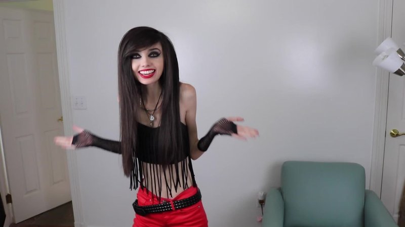 Eugenia Cooney 2019
