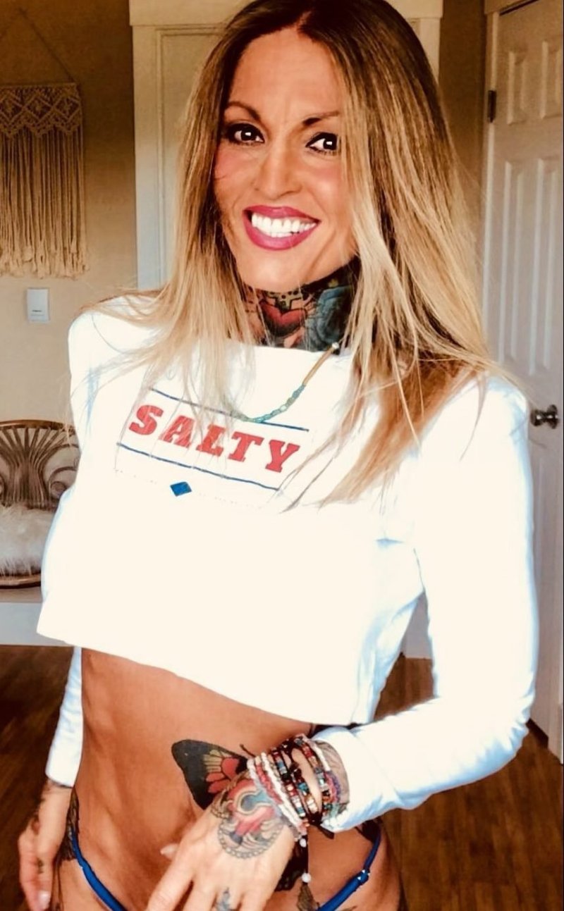 Janine Lindmulder blink 182