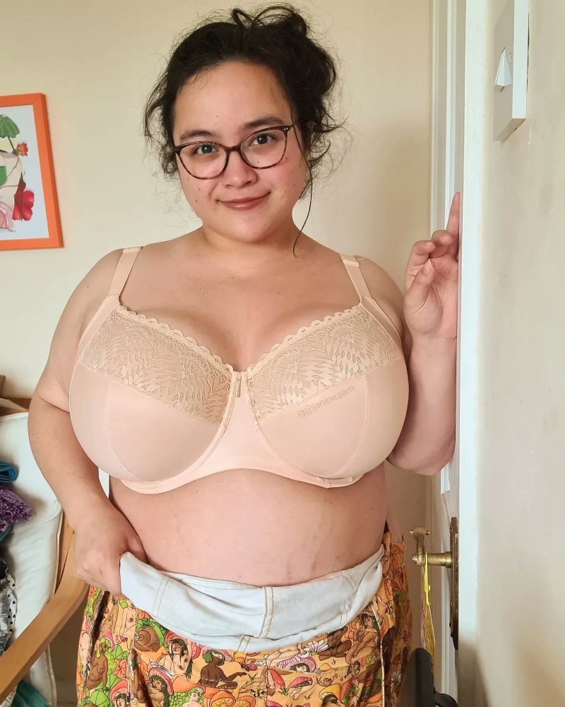 Bbw in bra