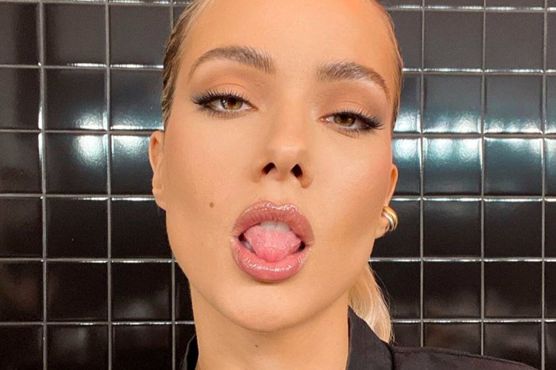 Singer Julia Parshuta