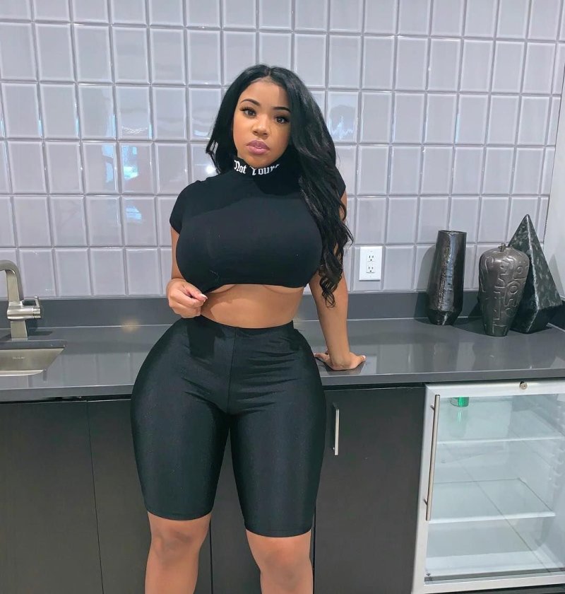 Brianna Francisco leggins