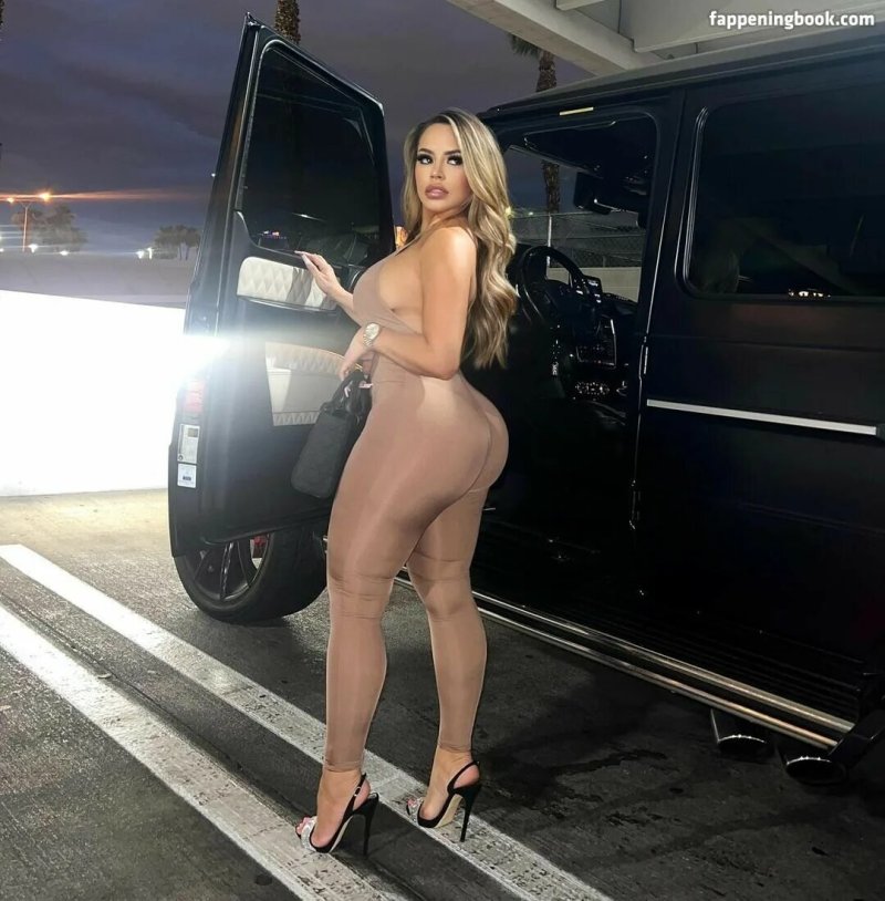 Lucculent Petzak models naked