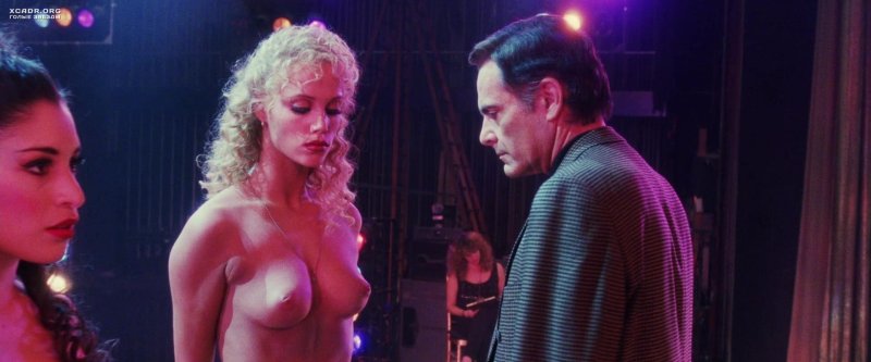 Elizabeth Berkley 1995