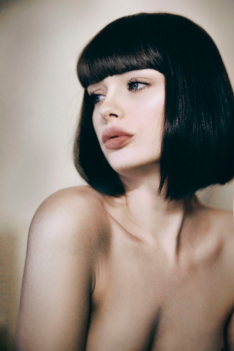 Marie Grippon 2019 breasts